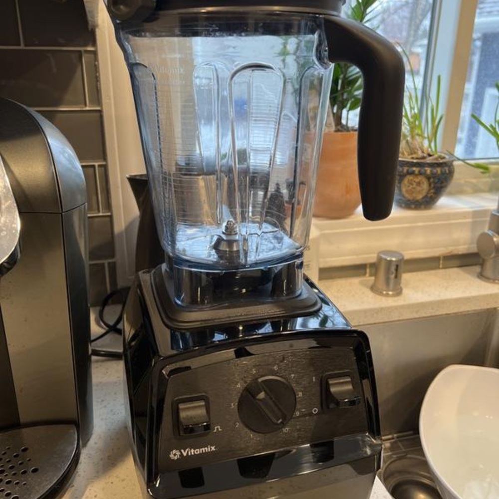 ❌SOLD❌ Vitamix e320 blender with individual blending attachments! BRAND NEW